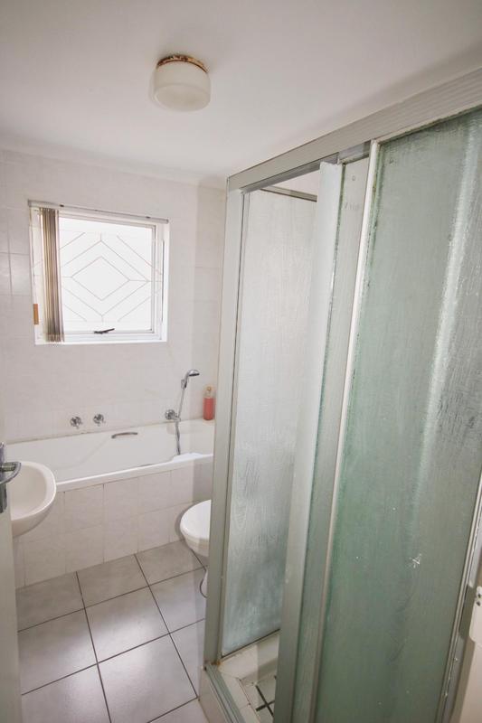 2 Bedroom Property for Sale in Parow North Western Cape